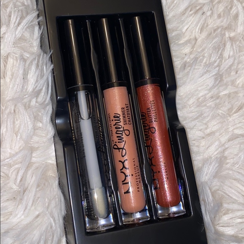 Lipgloss - Picture 2 of 3